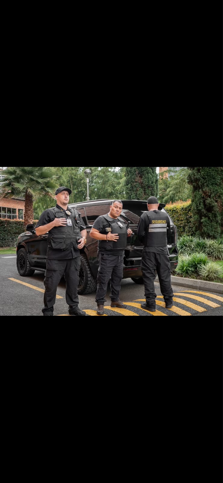 Martín with the security team